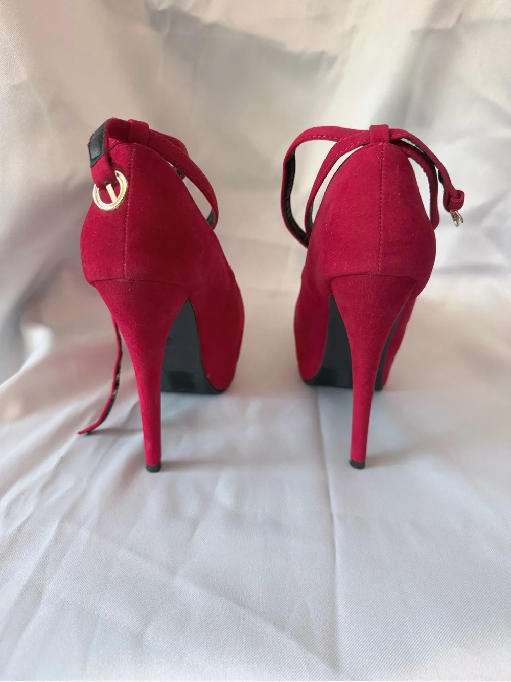 Women’s Red Platform Mary Jane High Heels with Ankle Strap, NWOT size 10